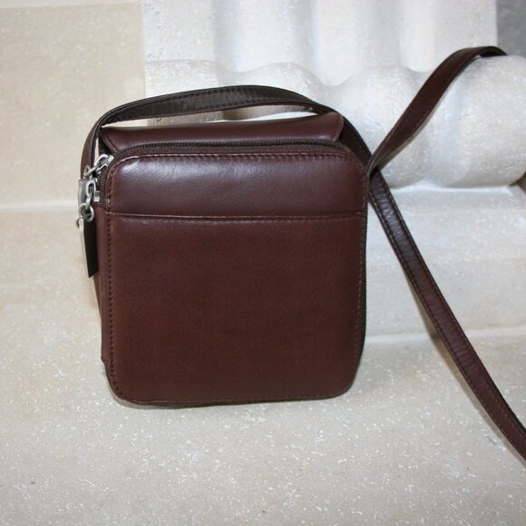 HOBO Crossbody Bag /Wallet(NWOT) - Picture 2 of 12